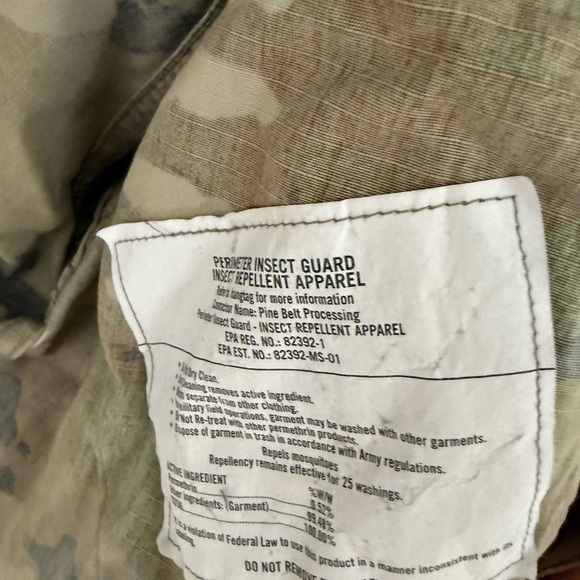 Men's Camouflage Outdoor Performance Jacket - Picture 3 of 5